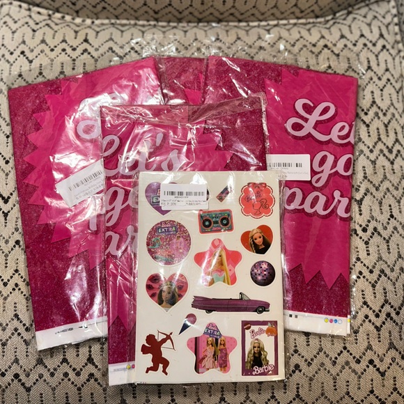 Barbie Birthday Party Tablecloths & Stickers- NEW - Picture 4 of 4